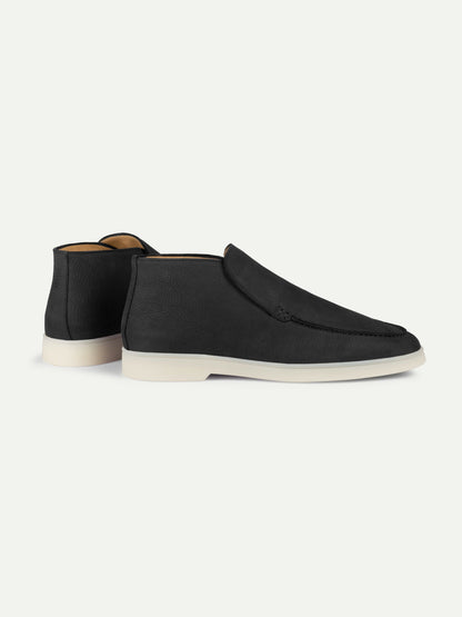 https://cdn.shopify.com/s/files/1/0103/3987/6928/files/Aurelien_city_loafer_winter_grain_nubuck_black_men_3.jpg?v=1730034932