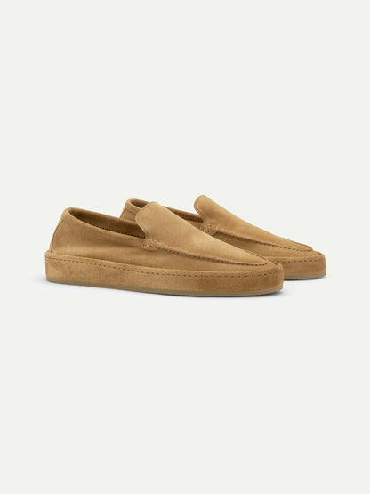 https://cdn.shopify.com/s/files/1/0103/3987/6928/files/Aurelien_voyager_loafer_slip_on_suede_men_beige1.jpg?v=1756572349