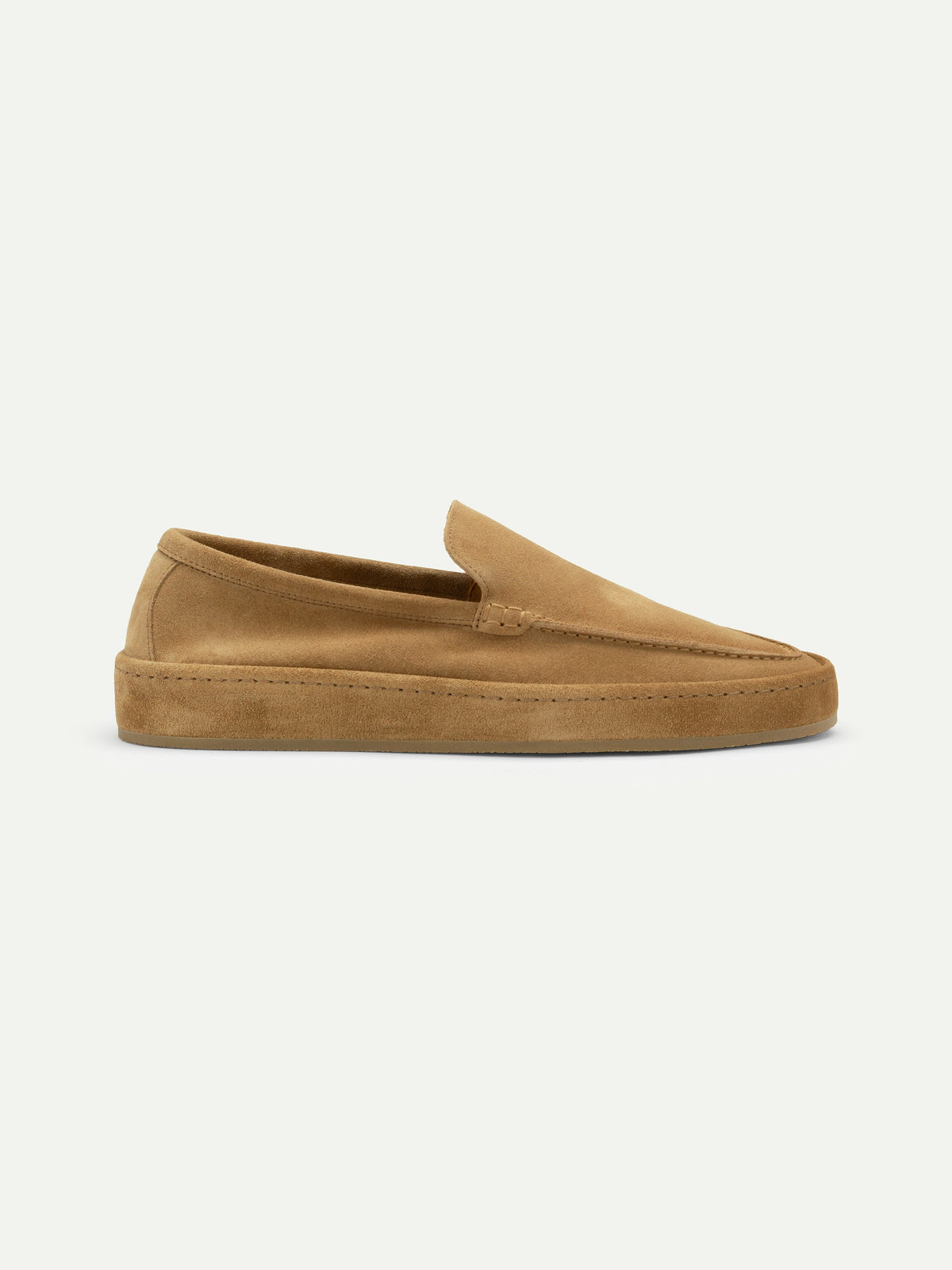 https://cdn.shopify.com/s/files/1/0103/3987/6928/files/Aurelien_voyager_loafer_slip_on_suede_men_beige4.jpg?v=1756572693